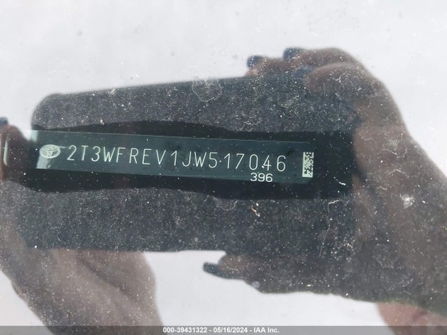 Toyota Rav4 Xle 2018 2T3WFREV1JW517046 Image 9