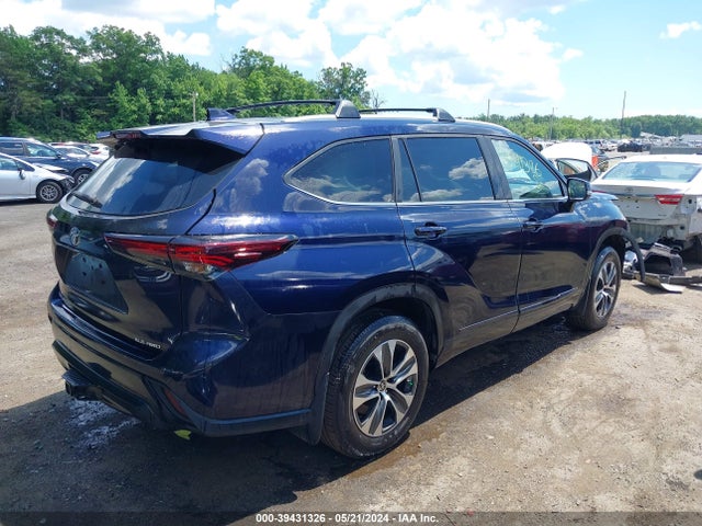 Toyota Highlander Xle 2024 5TDKDRBH8RS535849 Image 4