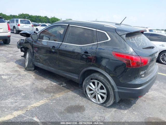 JN1BJ1CP0HW024587 Nissan Rogue Sport Sv