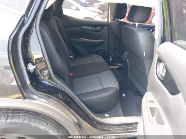 JN1BJ1CP0HW024587 Nissan Rogue Sport Sv