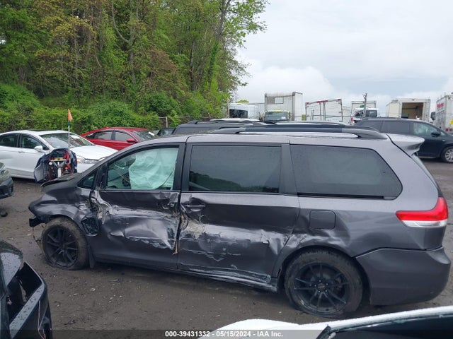 Toyota Sienna Xle 7 Passenger 2014 5TDDK3DC1ES091608 Image 14