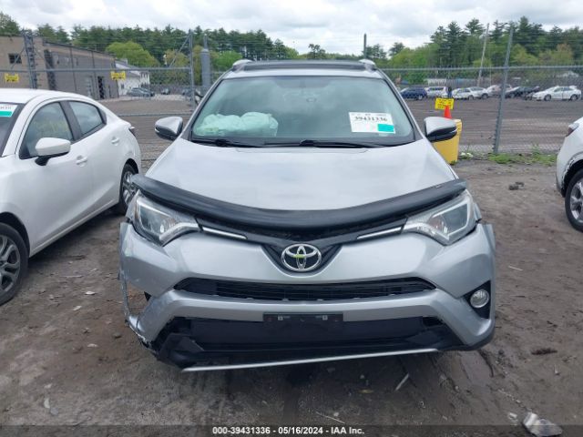 2T3RFREV7GW463449 Toyota Rav4 Xle