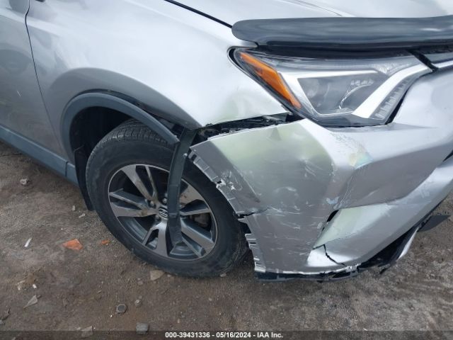 2T3RFREV7GW463449 Toyota Rav4 Xle