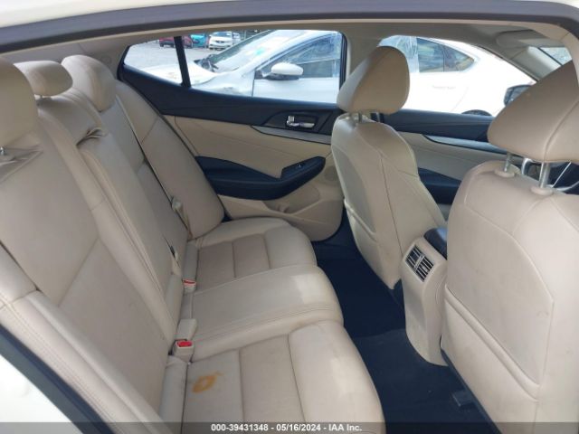 1N4AA6AP2HC429947 Nissan Maxima 3.5 Sv