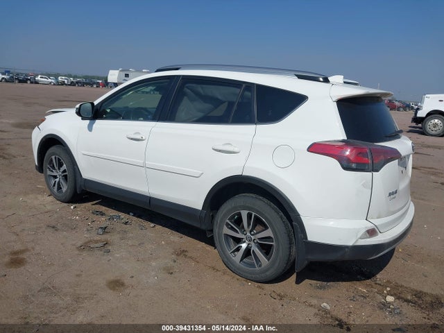 Toyota Rav4 Xle 2018 JTMRFREV6JJ749007 Image 3
