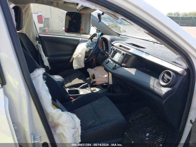 Toyota Rav4 Xle 2018 JTMRFREV6JJ749007 Image 5