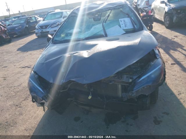 2T1BURHE8KC233795 Toyota COROLLA LE