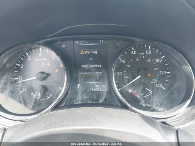 JN1BJ1CR9JW251963 Nissan Rogue Sport Sv