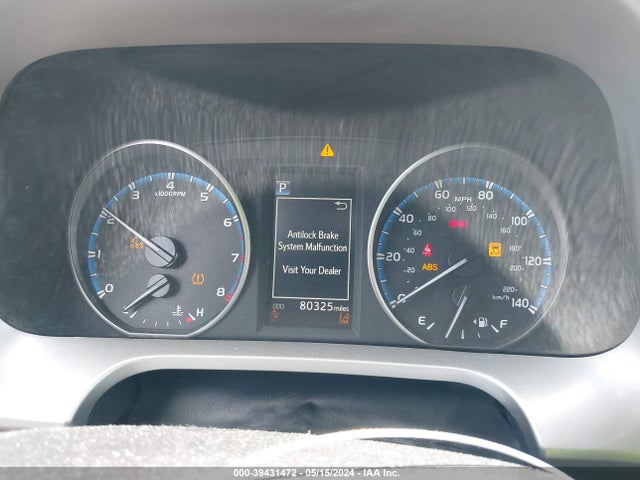 Toyota RAV4 LE 2018 2T3ZFREV1JW455256 Image 15