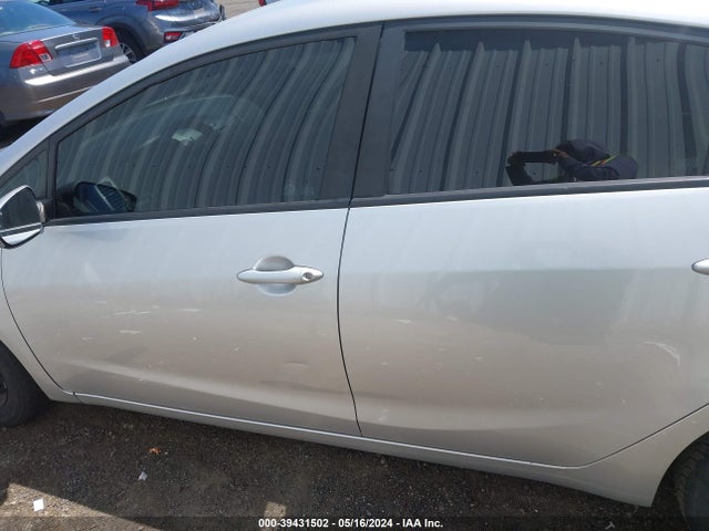 KIA FORTE LX 2017 3KPFK4A72HE011494 Image 14
