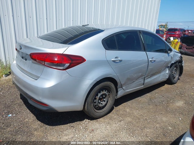 KIA FORTE LX 2017 3KPFK4A72HE011494 Image 4
