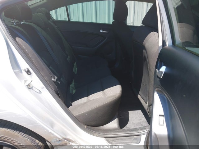 KIA FORTE LX 2017 3KPFK4A72HE011494 Image 8