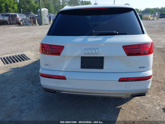 WA1LHAF70HD036995 Audi Q7 2.0t Premium