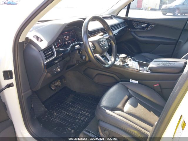 WA1LHAF70HD036995 Audi Q7 2.0t Premium