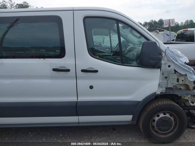 Ford Transit-250 2017 1FTYR1YM5HKB30829 Image 13