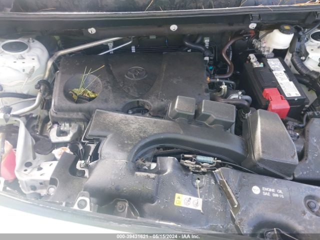 2T3H1RFV4NC181891 Toyota RAV4 LE