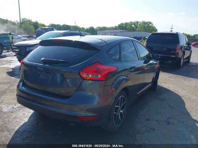 Ford FOCUS SEL 2018 1FADP3M24JL236151 Image 4