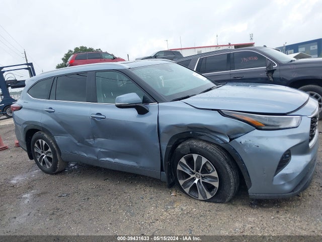 Toyota Highlander Xle 2024 5TDKDRAH3RS054005 Image 13