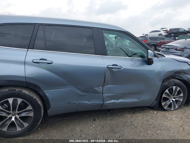 Toyota Highlander Xle 2024 5TDKDRAH3RS054005 Image 6