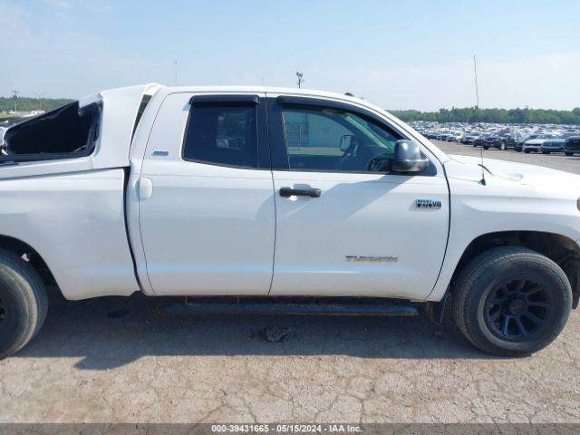 5TFUW5F19JX773054 Toyota Tundra Sr5 5.7l V8