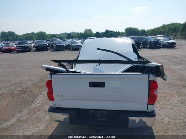 5TFUW5F19JX773054 Toyota Tundra Sr5 5.7l V8
