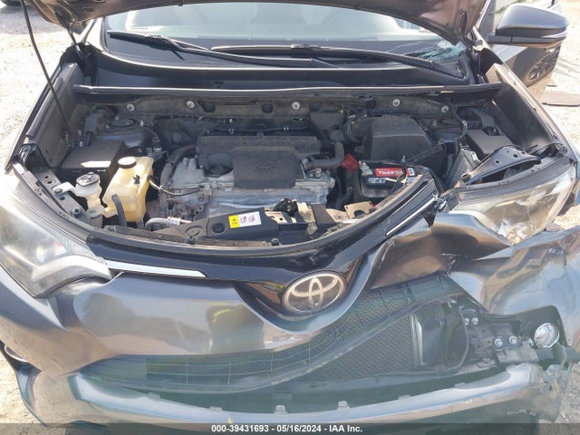 Toyota Rav4 Xle 2017 JTMWFREV5HD100682 Image 10