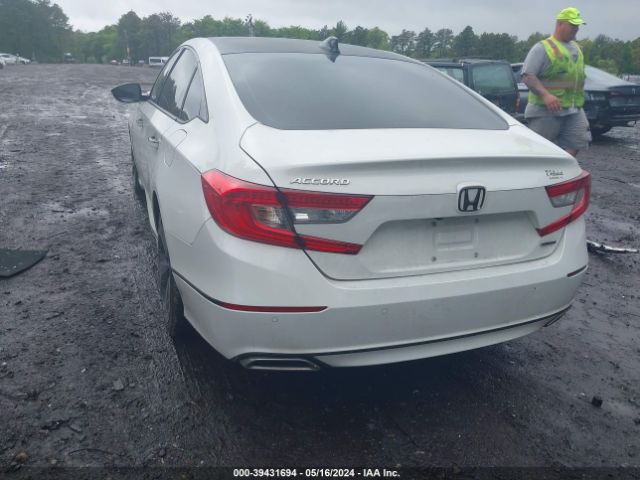 1HGCV1F91JA057959 Honda Accord Touring