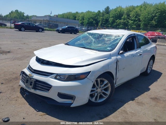 Chevrolet MALIBU LT 2018 1G1ZD5ST8JF194008 Image 2
