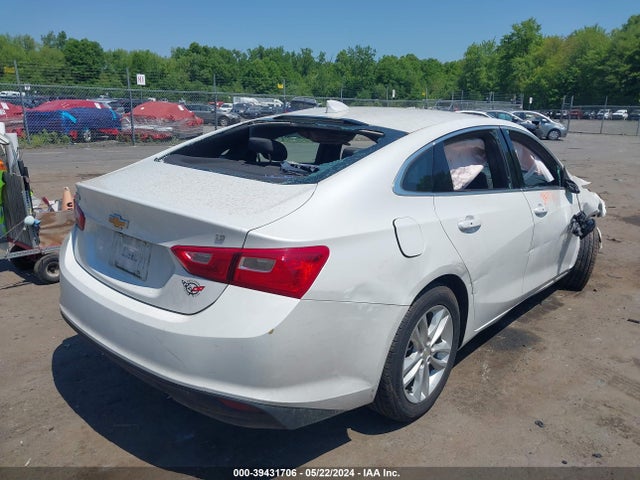Chevrolet MALIBU LT 2018 1G1ZD5ST8JF194008 Image 4