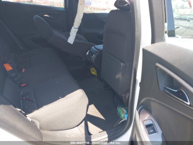 Chevrolet MALIBU LT 2018 1G1ZD5ST8JF194008 Image 8