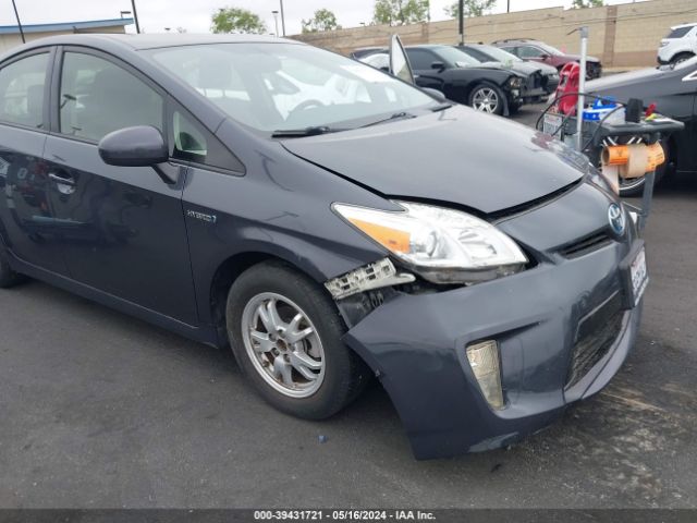 JTDKN3DU5E1828264 Toyota Prius Four