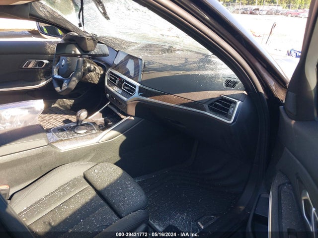 3MW5R1J02M8B78713 BMW 330I