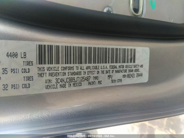 3C4NJCBB9JT125487 Jeep Compass Latitude Fwd