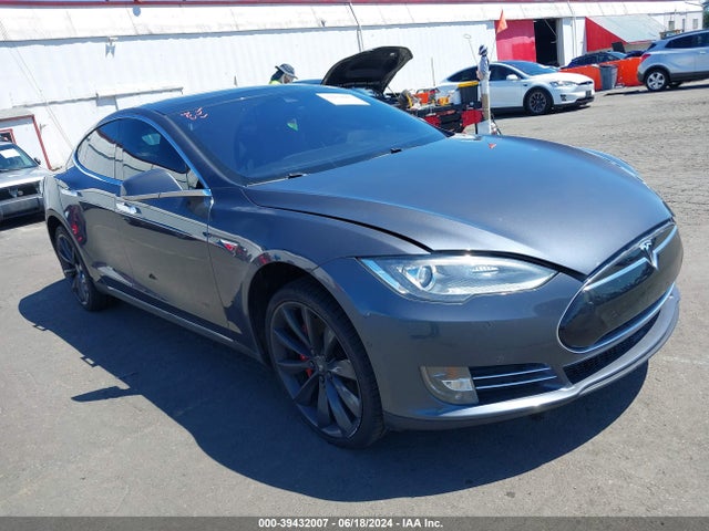 2016 TESLA MODEL S 5YJSA1E46GF130335 Photo 0