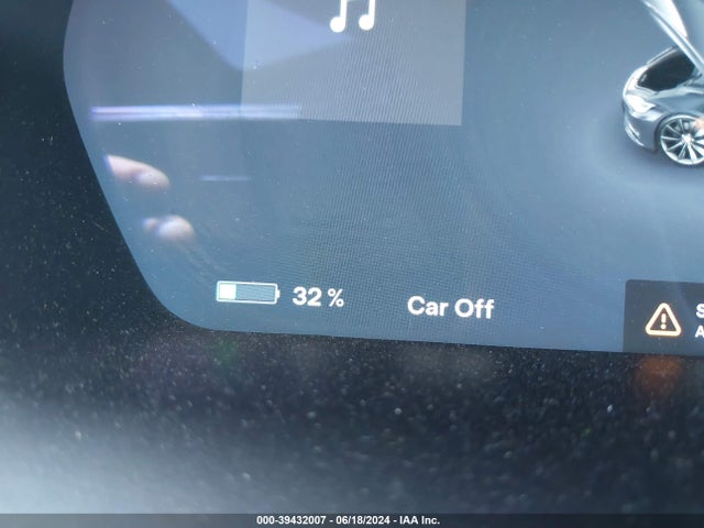 Tesla Model S 90d/p100d/p85d/p90d 2016 5YJSA1E46GF130335 Image 17
