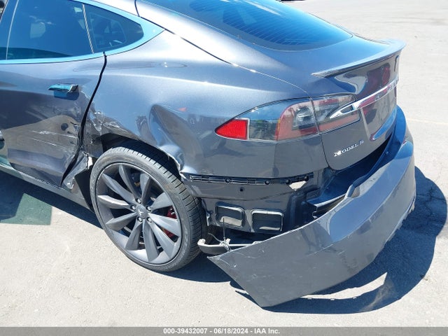 2016 TESLA MODEL S 5YJSA1E46GF130335 Photo 5
