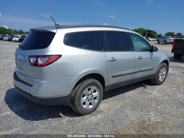 Chevrolet Traverse Ls 2015 1GNKRFED0FJ246912 Image 4