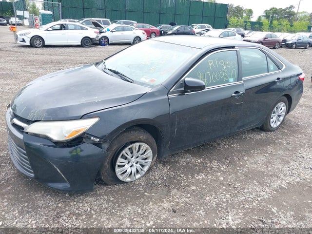 Toyota CAMRY LE 2015 4T1BF1FK2FU036663 Image 2