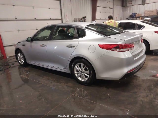 KIA Optima Lx 2018 5XXGT4L30JG249868 Image 3
