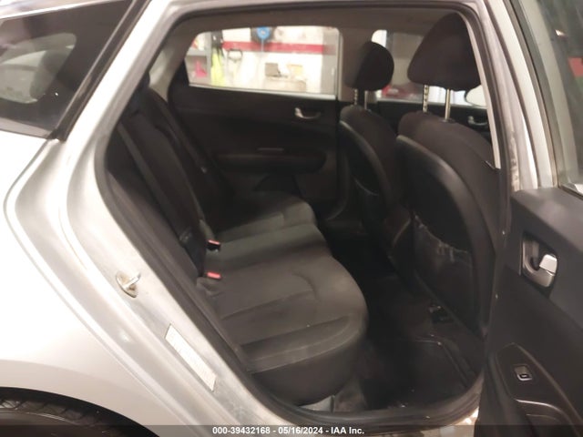 KIA Optima Lx 2018 5XXGT4L30JG249868 Image 8