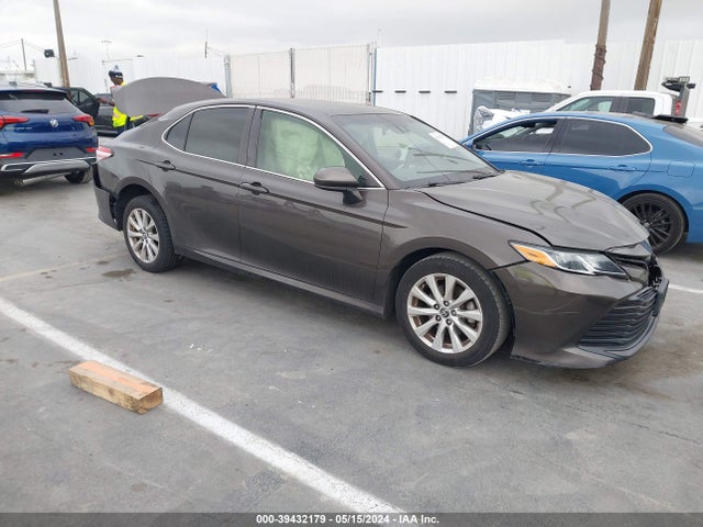 2018 JTNB11HK8J3066745 main image