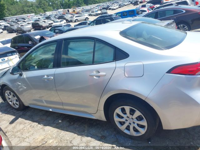 JTDEPMAE1MJ142778 Toyota COROLLA LE