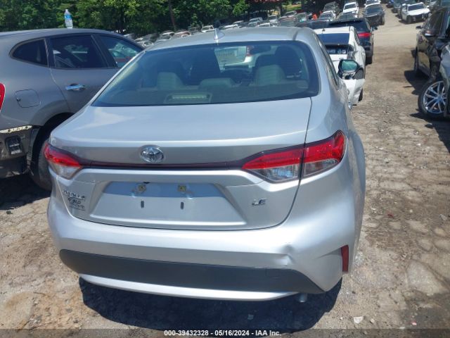 JTDEPMAE1MJ142778 Toyota COROLLA LE