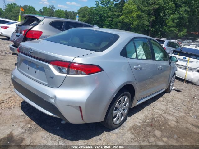 JTDEPMAE1MJ142778 Toyota COROLLA LE