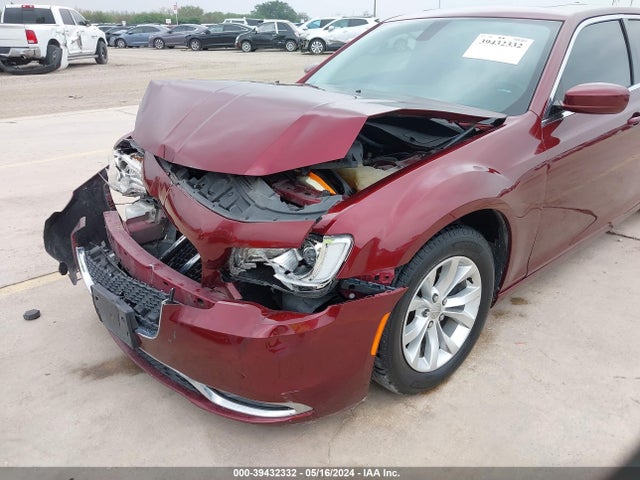 Chrysler 300 Anniversary Edition 2016 2C3CCAAG4GH135143 Image 17