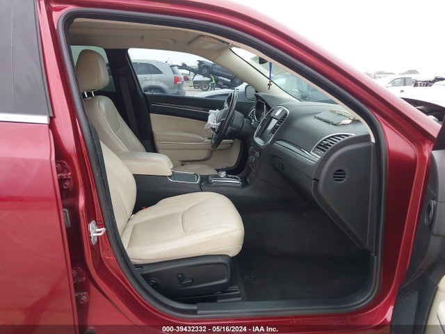 Chrysler 300 Anniversary Edition 2016 2C3CCAAG4GH135143 Image 5