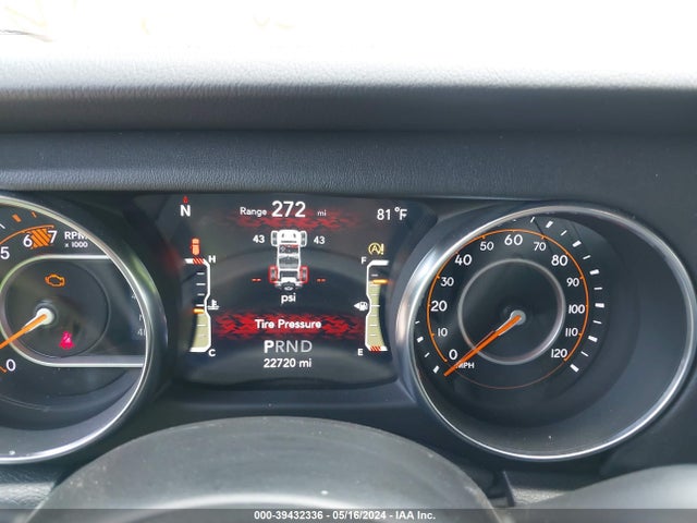 1C4HJXEN1MW500877 Jeep Wrangler Unlimited Sahara 4x4