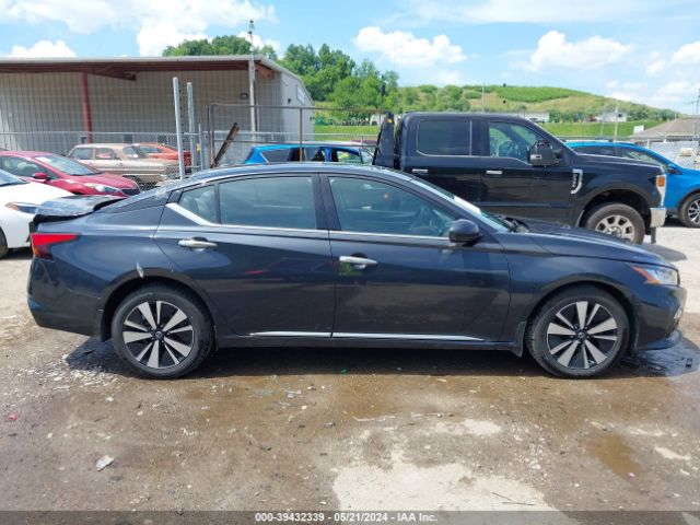 1N4BL4EW4LC173047 Nissan Altima Sl Intelligent Awd