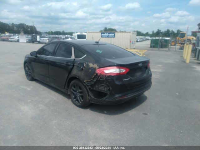 1FA6P0HD8F5109319 Ford FUSION SE