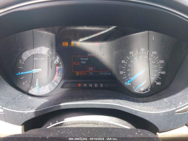 1FA6P0HD8F5109319 Ford FUSION SE